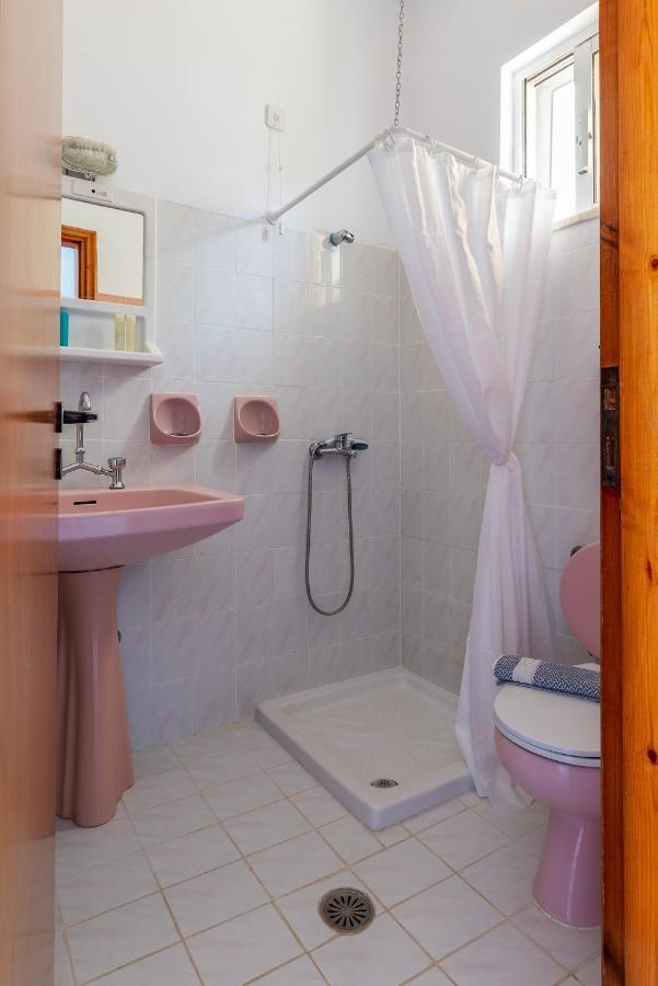 Antoniadi Rooms Livadia  Dış mekan fotoğraf