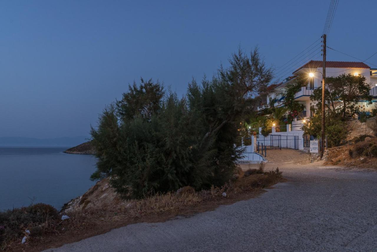 Antoniadi Rooms Livadia  Dış mekan fotoğraf